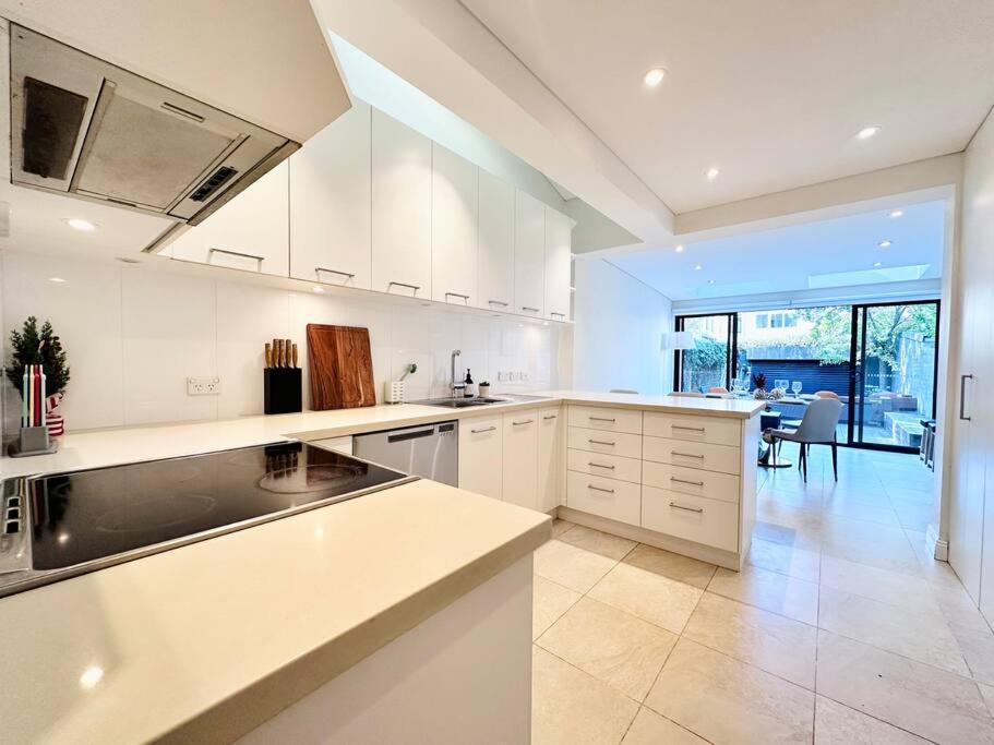 Ivy Haven With View Loft Apartment Sydney