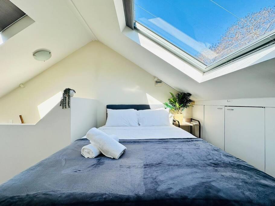 Ivy Haven With View Loft Apartment