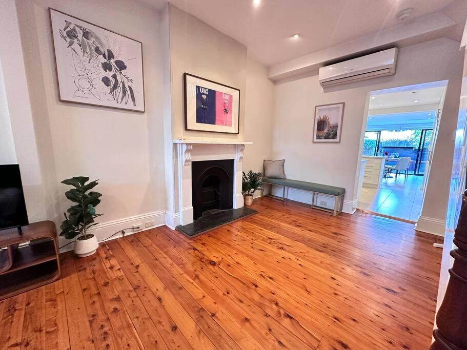 Ivy Haven With View Loft Apartment *
