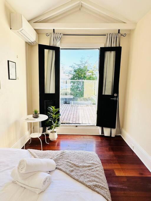 Ivy Haven With View Loft Apartment