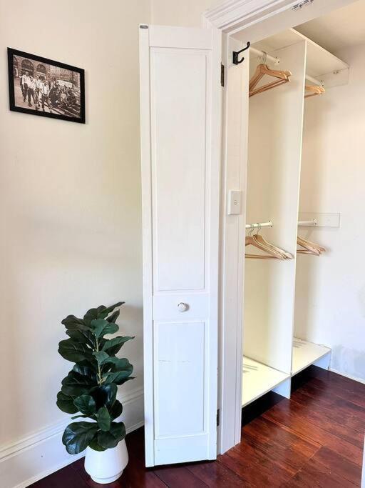 Apartment Ivy Haven With View Loft