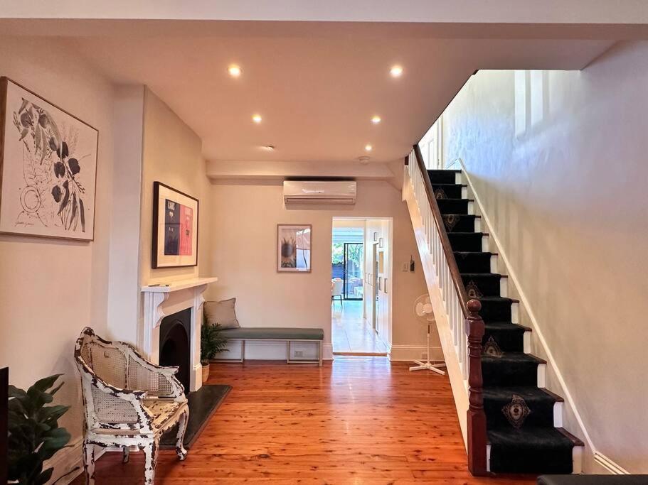 Ivy Haven With View Loft * Sydney
